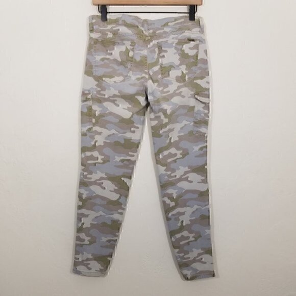 Sneak Peek Camo Cargo Stretch Zipper Low Rise Jeans Size 7 - Picture 7 of 9